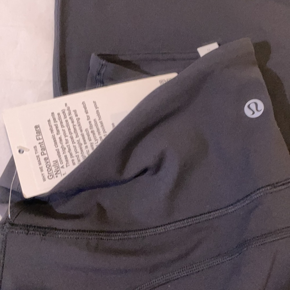 NWT LULULEMON Groove Pant Flare High Waist LEGGING Solid Black NULU Align 8 - Picture 7 of 15